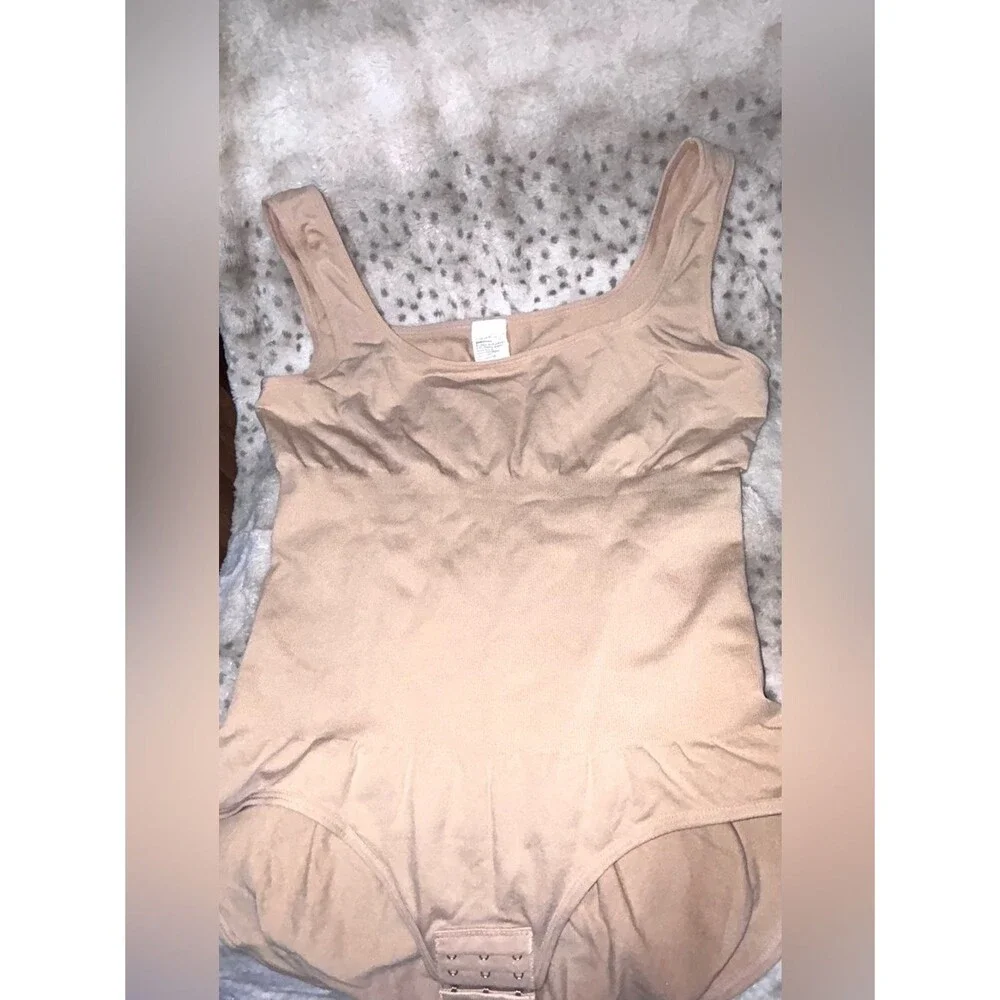 PLUS SIZE Shapewear Bodysuit Seamless Beige Tummy Control 2X NWT